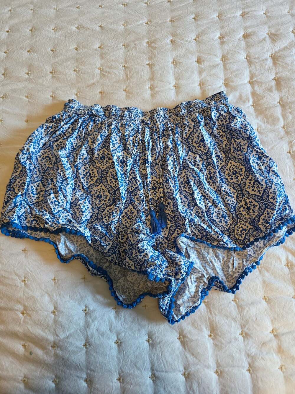 Matilda Jane Cool Breeze Blue and White Geo Floral Tassel Pull-On Shorts Size Me